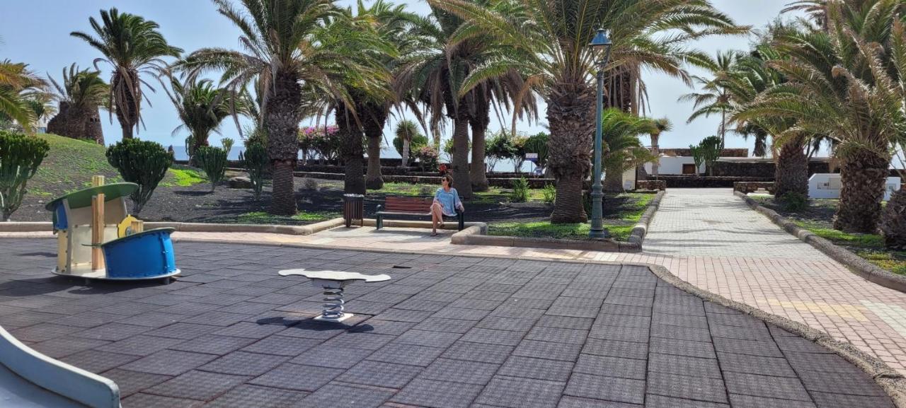 Casahost Bastian Boutique II Seaview Apartman Costa Teguise Kültér fotó