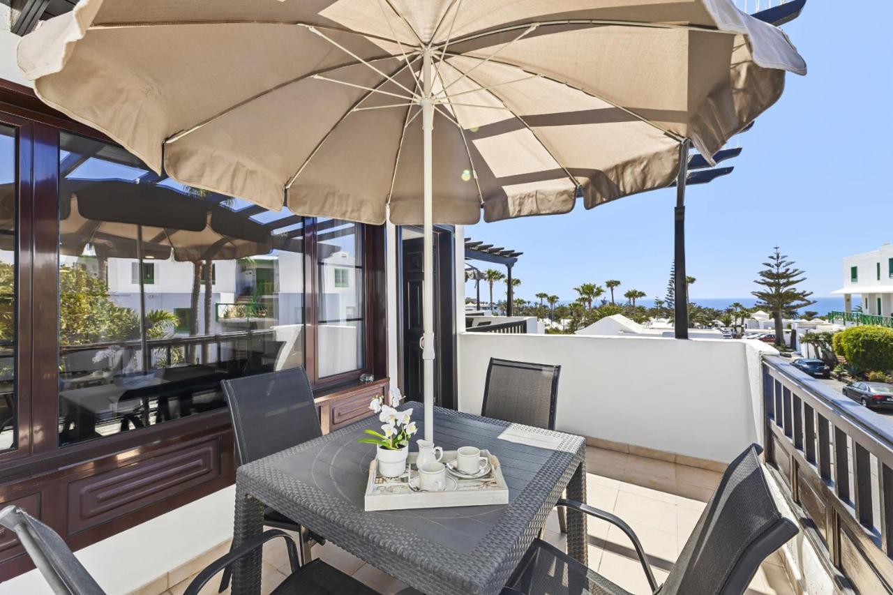 Casahost Bastian Boutique II Seaview Apartman Costa Teguise Kültér fotó
