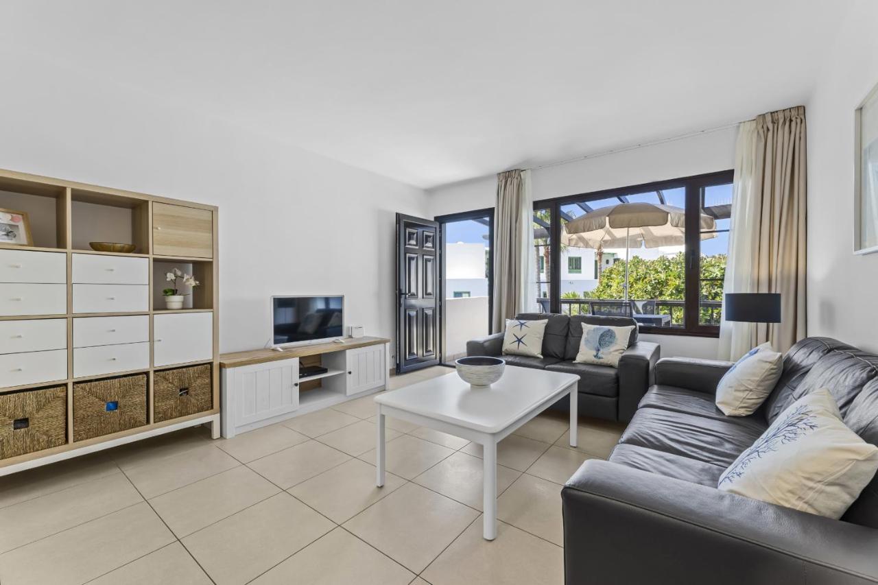 Casahost Bastian Boutique II Seaview Apartman Costa Teguise Kültér fotó