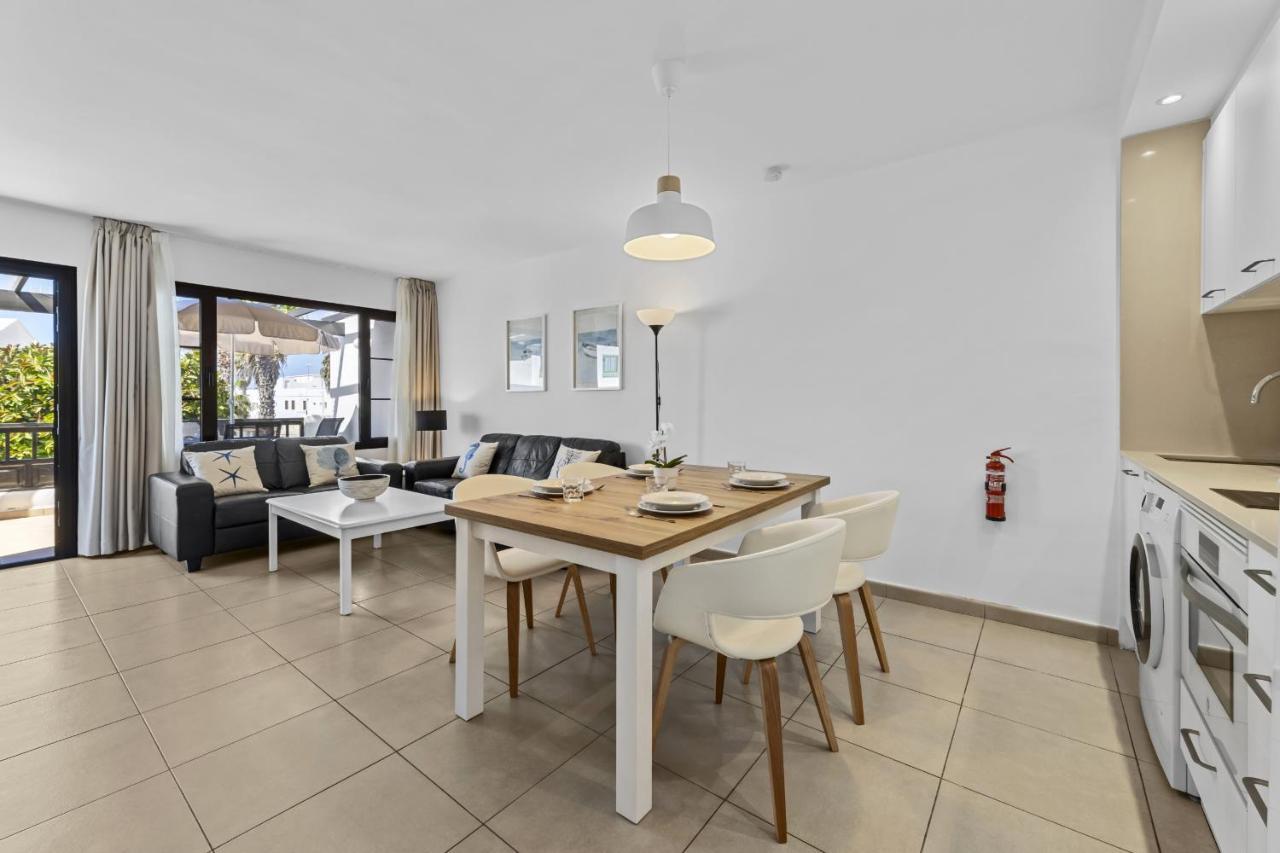 Casahost Bastian Boutique II Seaview Apartman Costa Teguise Kültér fotó