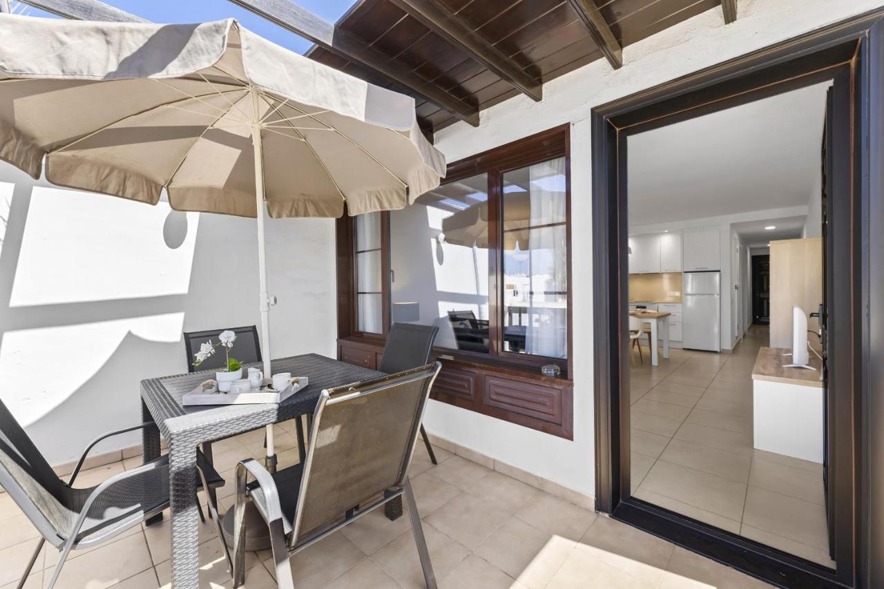 Casahost Bastian Boutique II Seaview Apartman Costa Teguise Kültér fotó