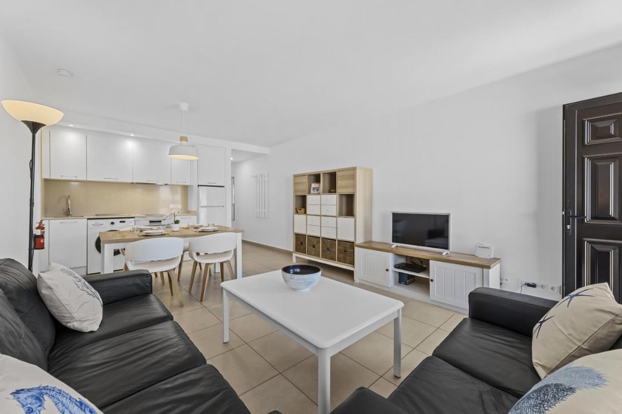 Casahost Bastian Boutique II Seaview Apartman Costa Teguise Kültér fotó